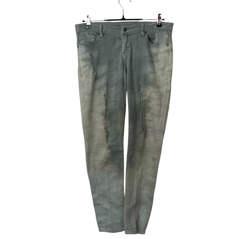 Bisou Bisou skinny jeans. No size please check waist measurements.